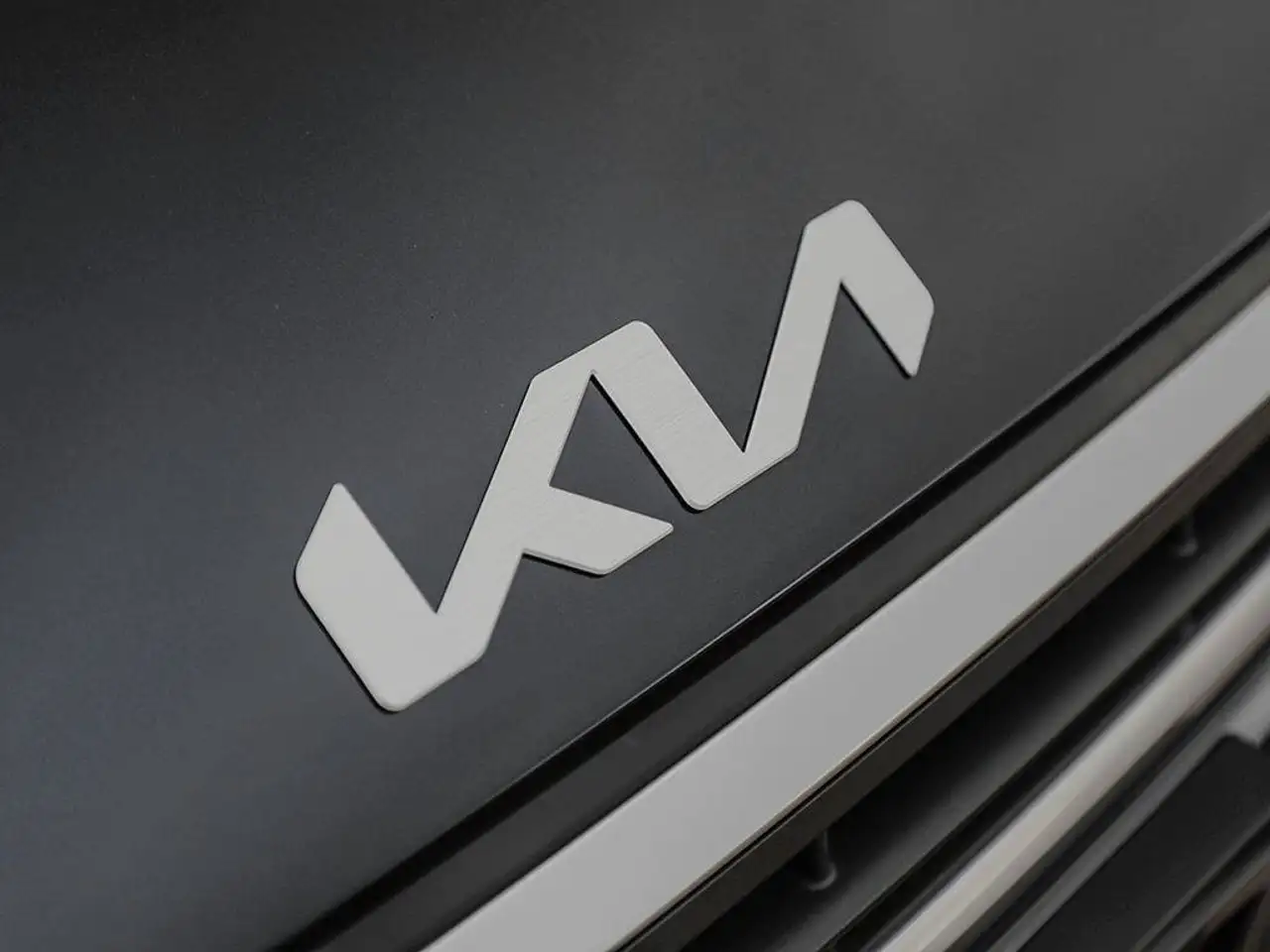 Kia K4 снимка Kia K4