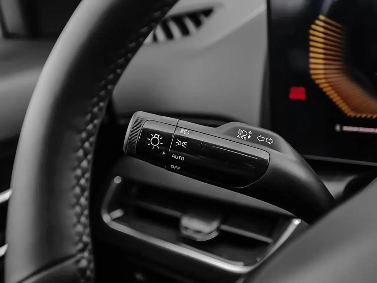 Kia K4 снимка Kia K4
