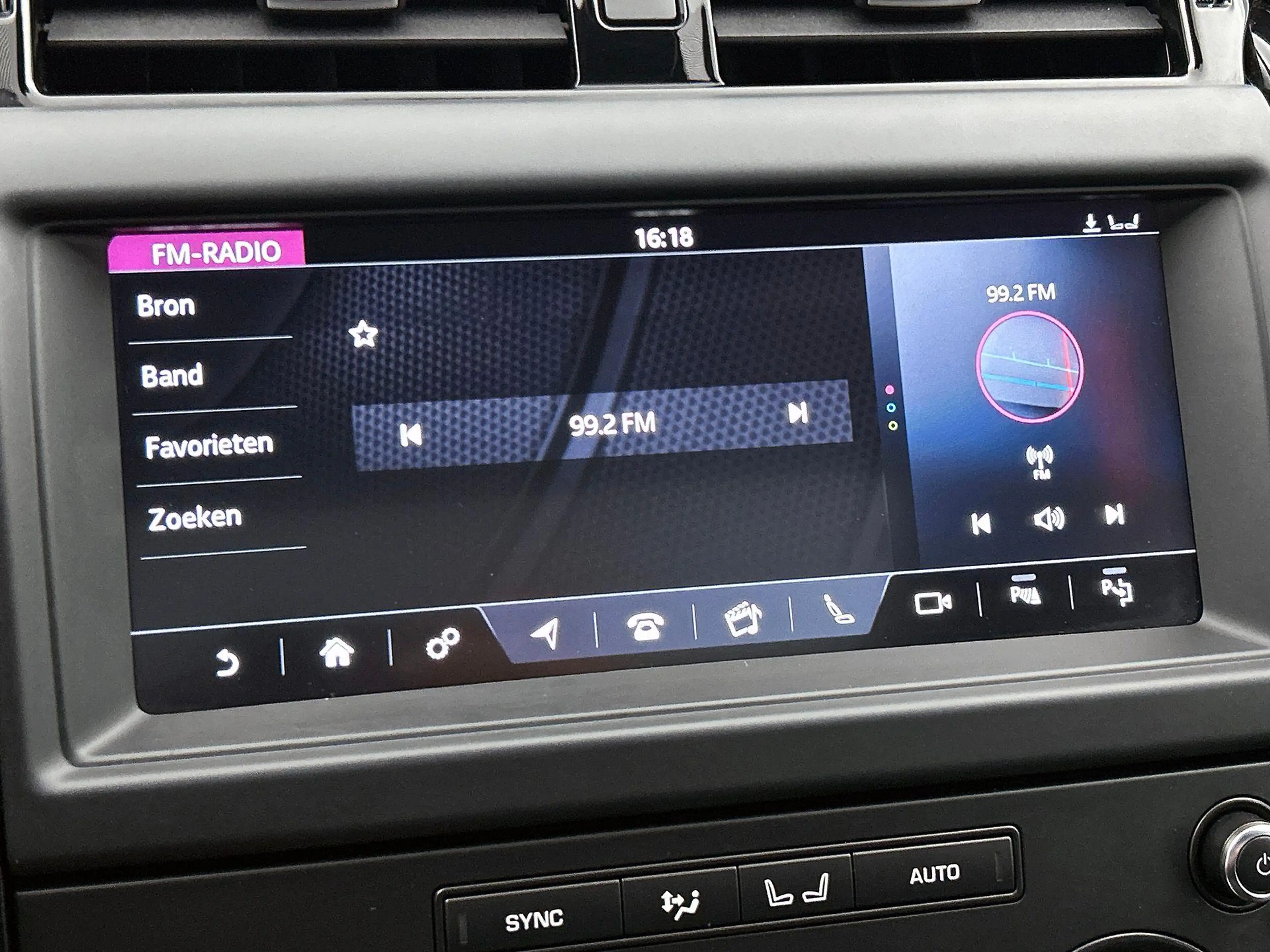 Land Rover Discovery 2.0 Sd4 S — photo 14