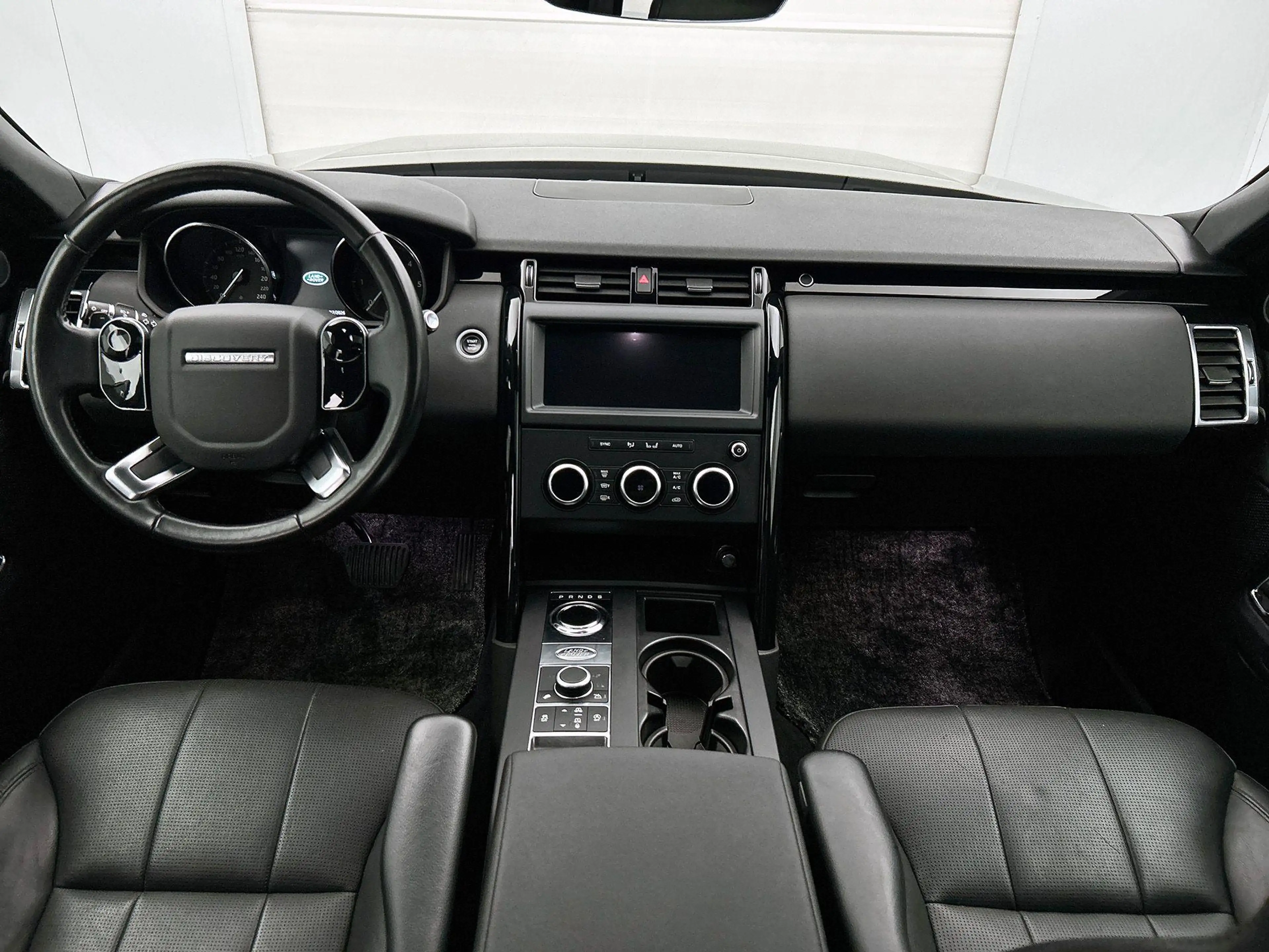 Land Rover Discovery 2.0 Sd4 S — photo 3