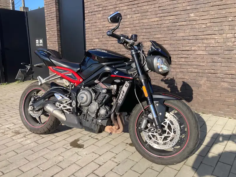 Triumph Street Triple R - foto 7