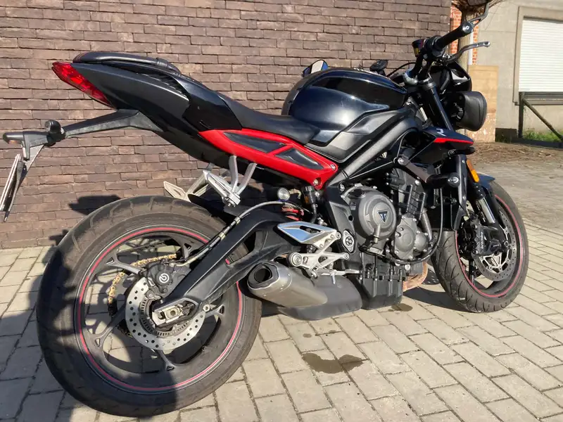 Triumph Street Triple R - foto 8