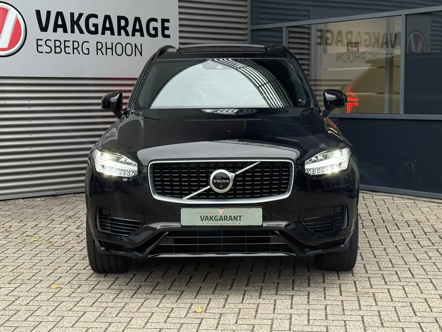 Volvo XC90 2.0 T8 Recharge AWD R-Design 7P. PHEV,SCHUIFDAK,LU Zwart - 2