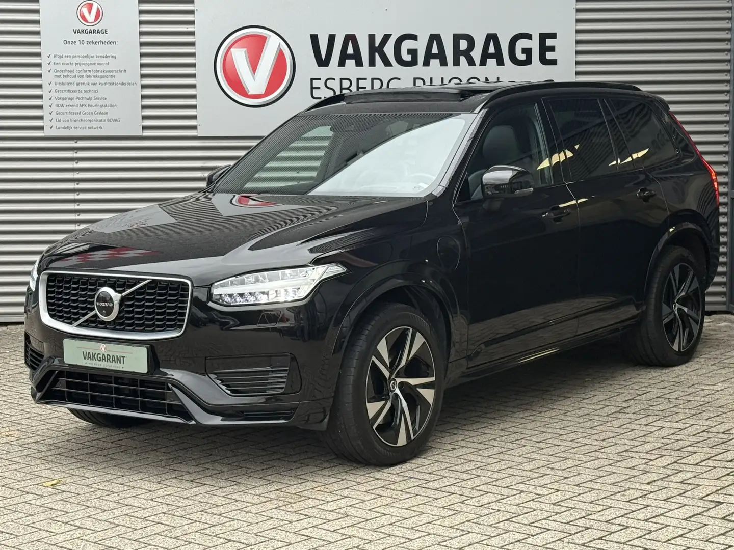 Volvo XC90 2.0 T8 Recharge AWD R-Design 7P. PHEV,SCHUIFDAK,LU Zwart - 1