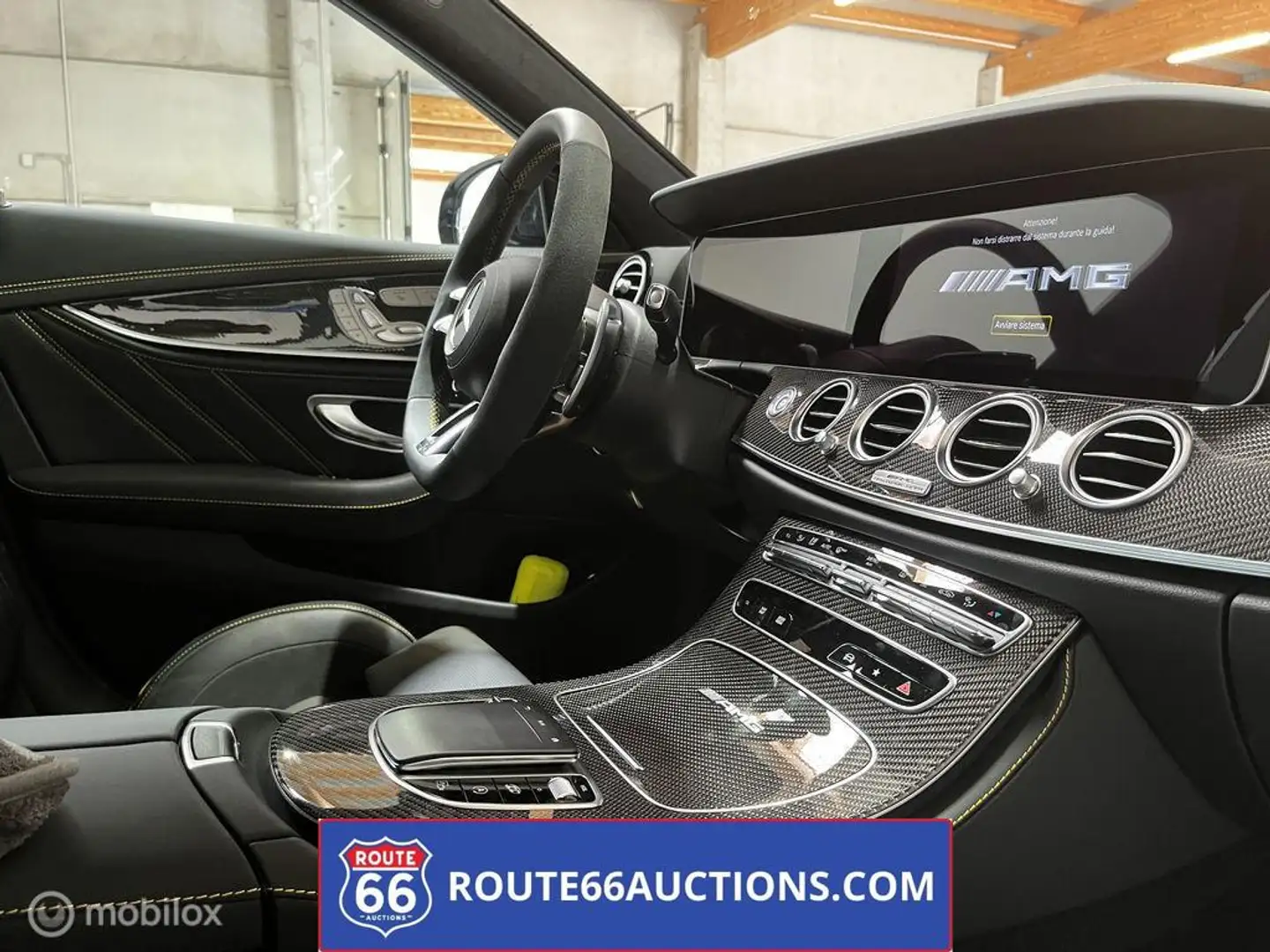 Mercedes-Benz E 63 AMG Zwart - 2