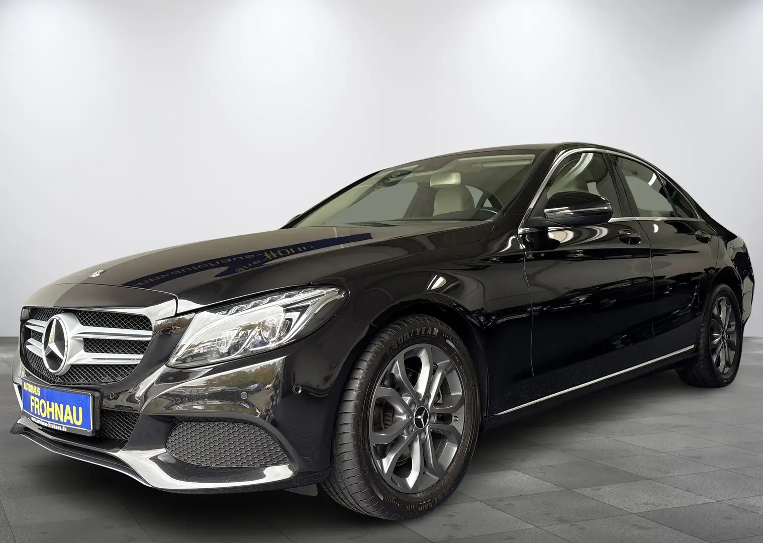 Mercedes-Benz C 220 d Avantgarde PDC Totwinkel Vollleder Tempomat Navi Noir - 1