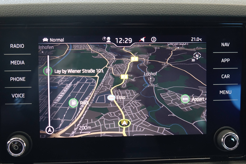 Skoda Karoq Sportline 4x4 2.0 TDI DSG +STHZ+AHK+ACC+Sportsitze+ — photo 9