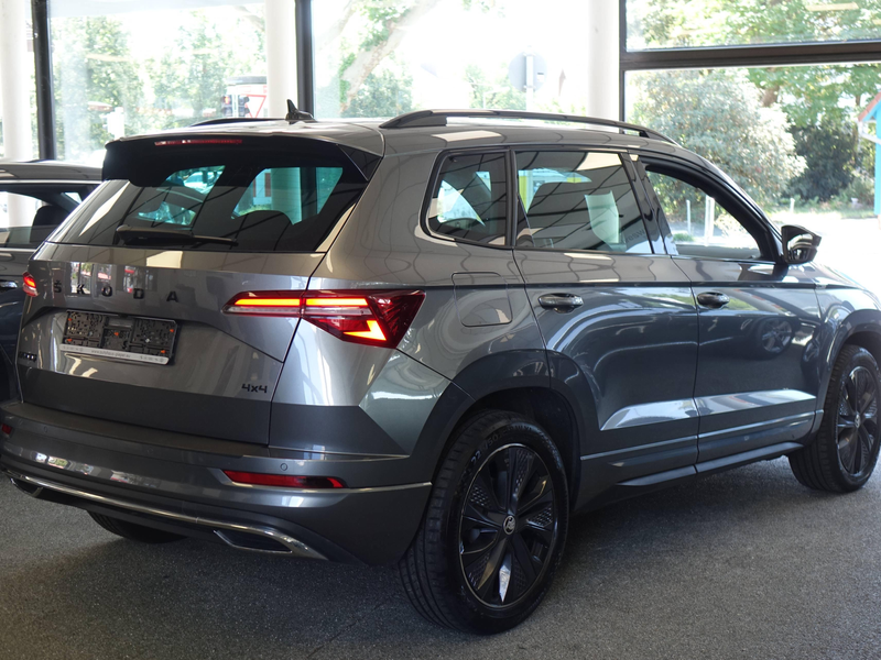 Skoda Karoq Sportline 4x4 2.0 TDI DSG +STHZ+AHK+ACC+Sportsitze+ — photo 4