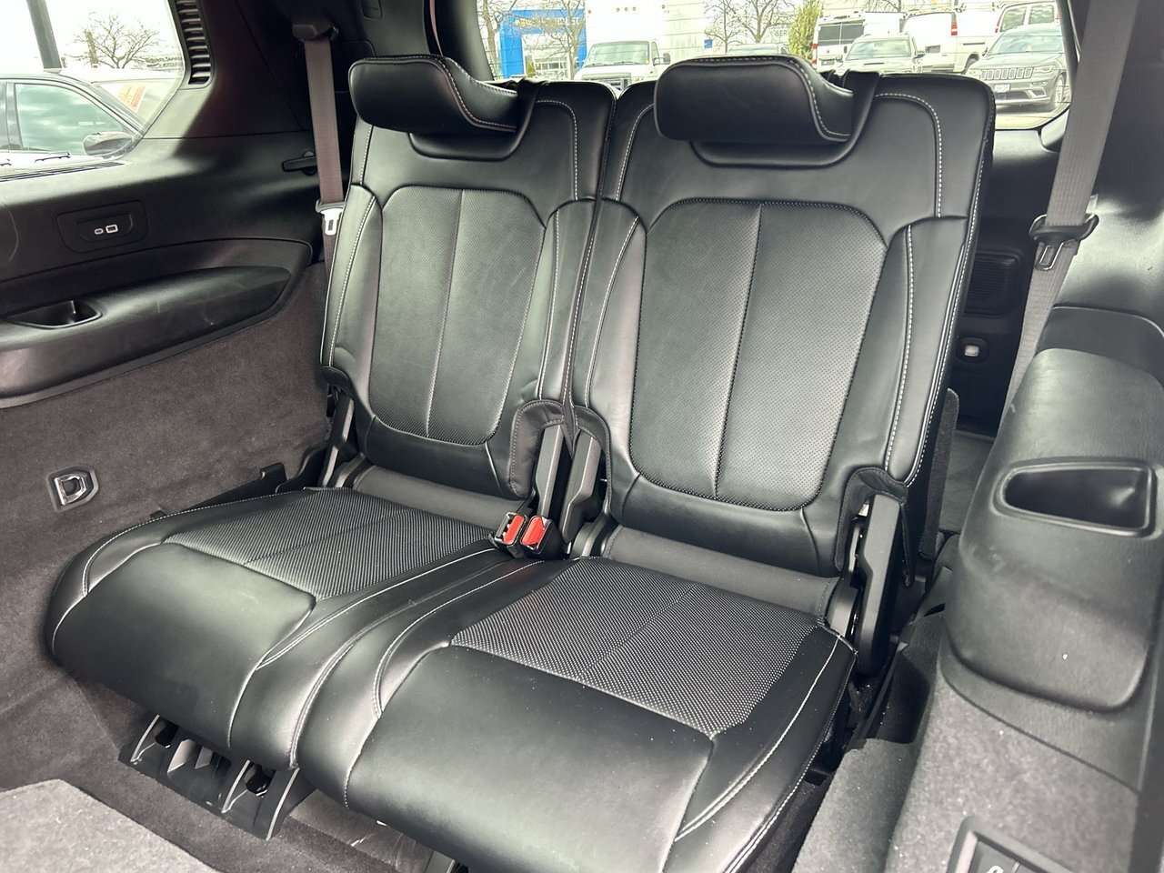 used 2021 Jeep Grand Cherokee car, priced at $37,401