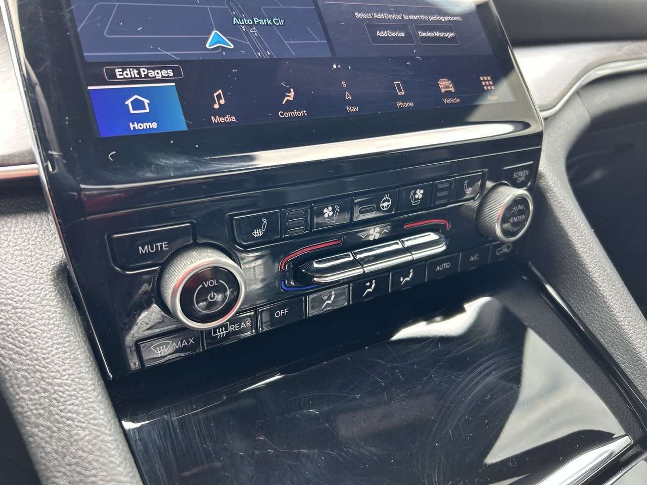 used 2021 Jeep Grand Cherokee car, priced at $37,401