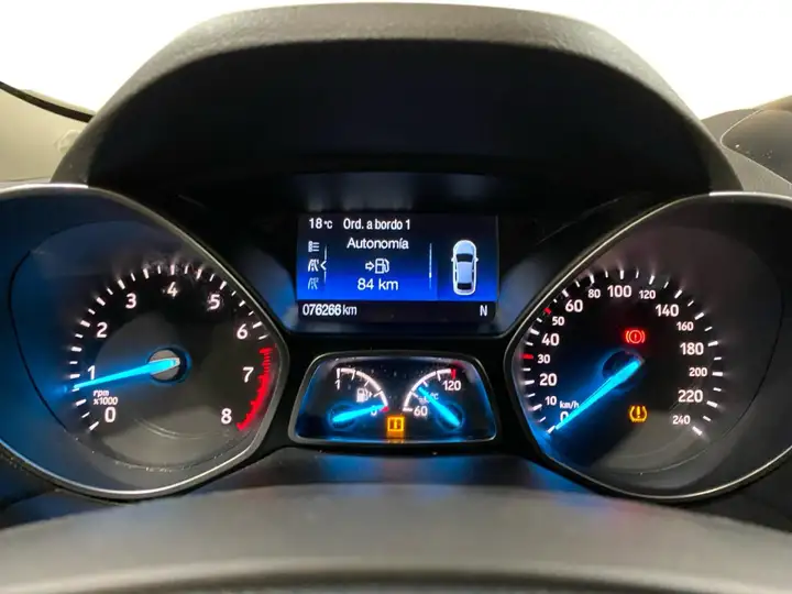 Ford Kuga 1.5 EcoB. 120 Trend S&S 4x2 2019, foto 12