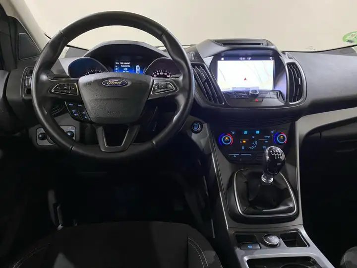 Ford Kuga 1.5 EcoB. 120 Trend S&S 4x2 2019, foto 9