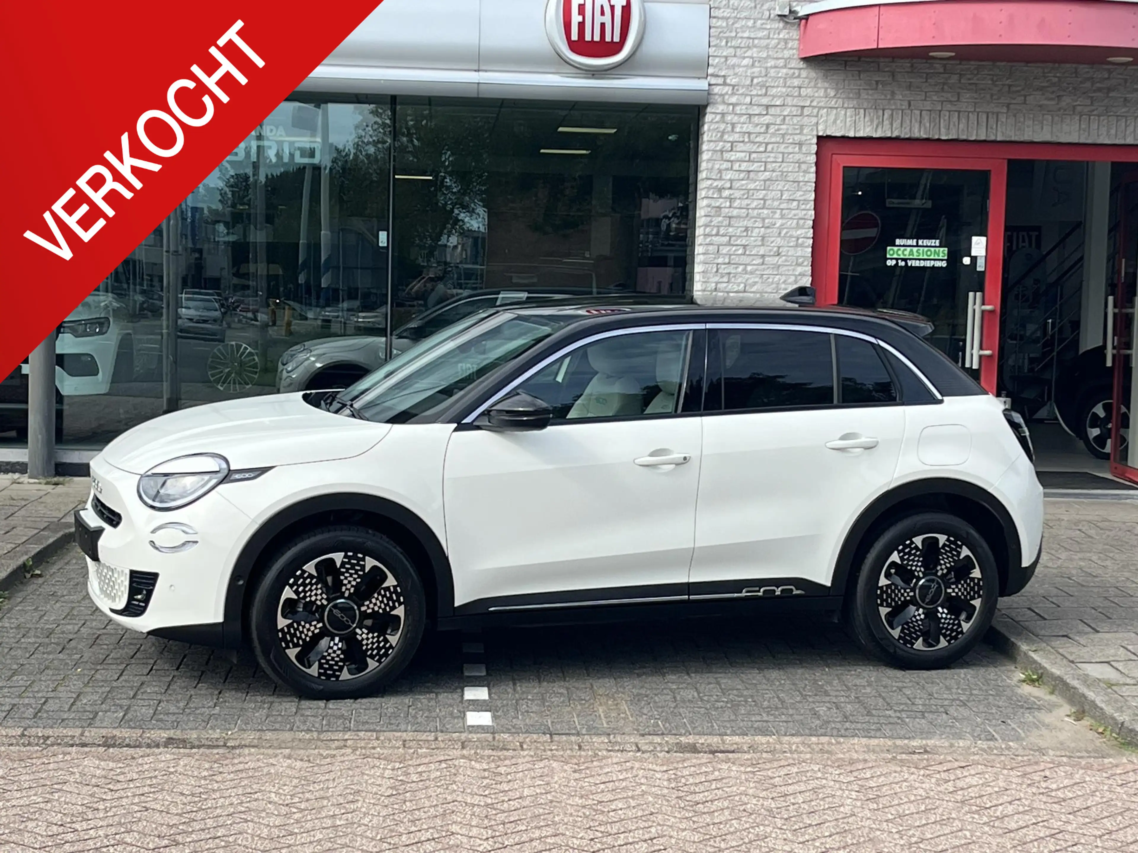Fiat 600 1.2 Hybrid T3 81 kW DCT La Prima AUTOMAAT|NAVI|CLI
