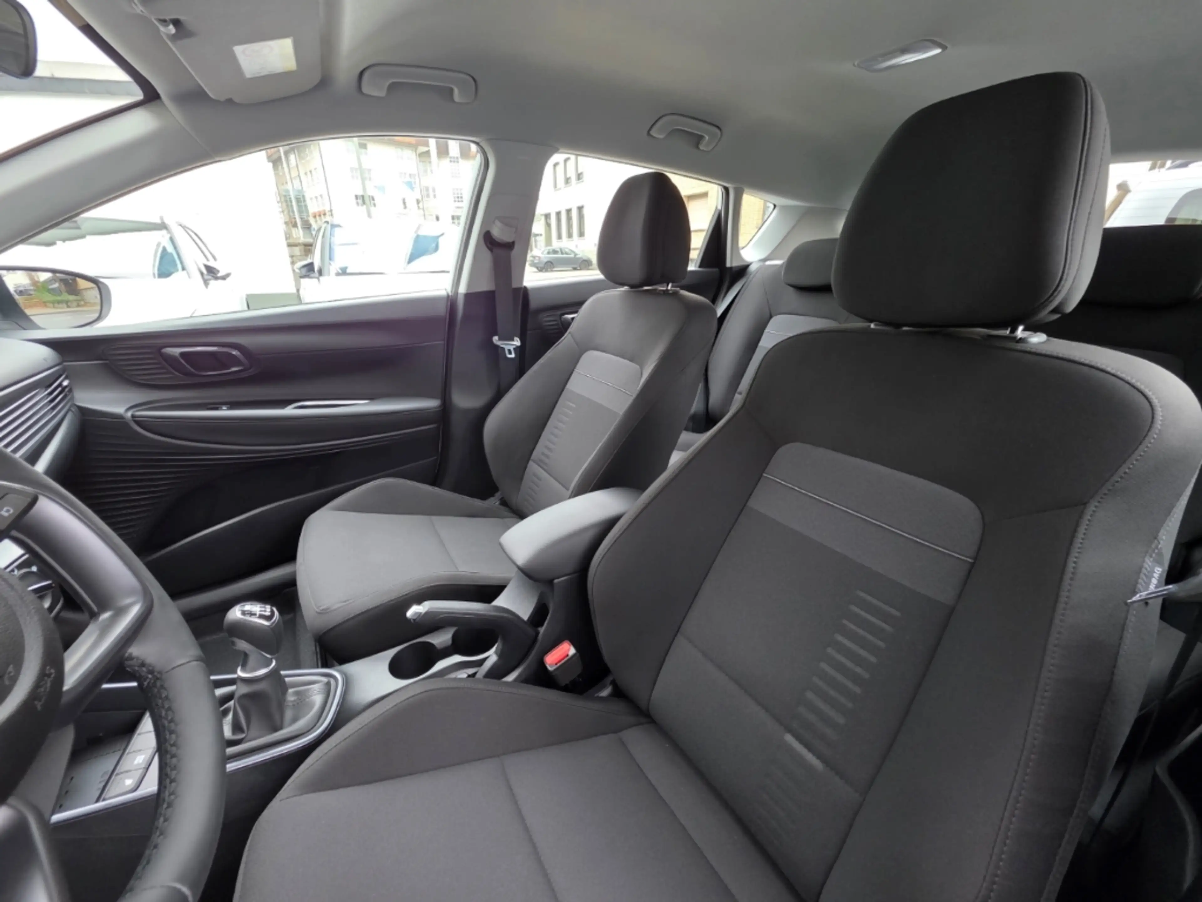 Hyundai BAYON 1.0 T-GDI M/T Trend, Navi, Kamera, Voll-Led, PDC, — photo 11
