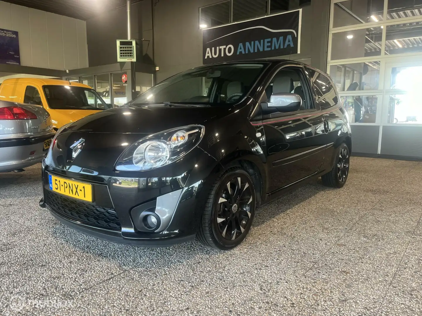 Renault Twingo 1.2-16V Airco Cruise! Zwart - 1