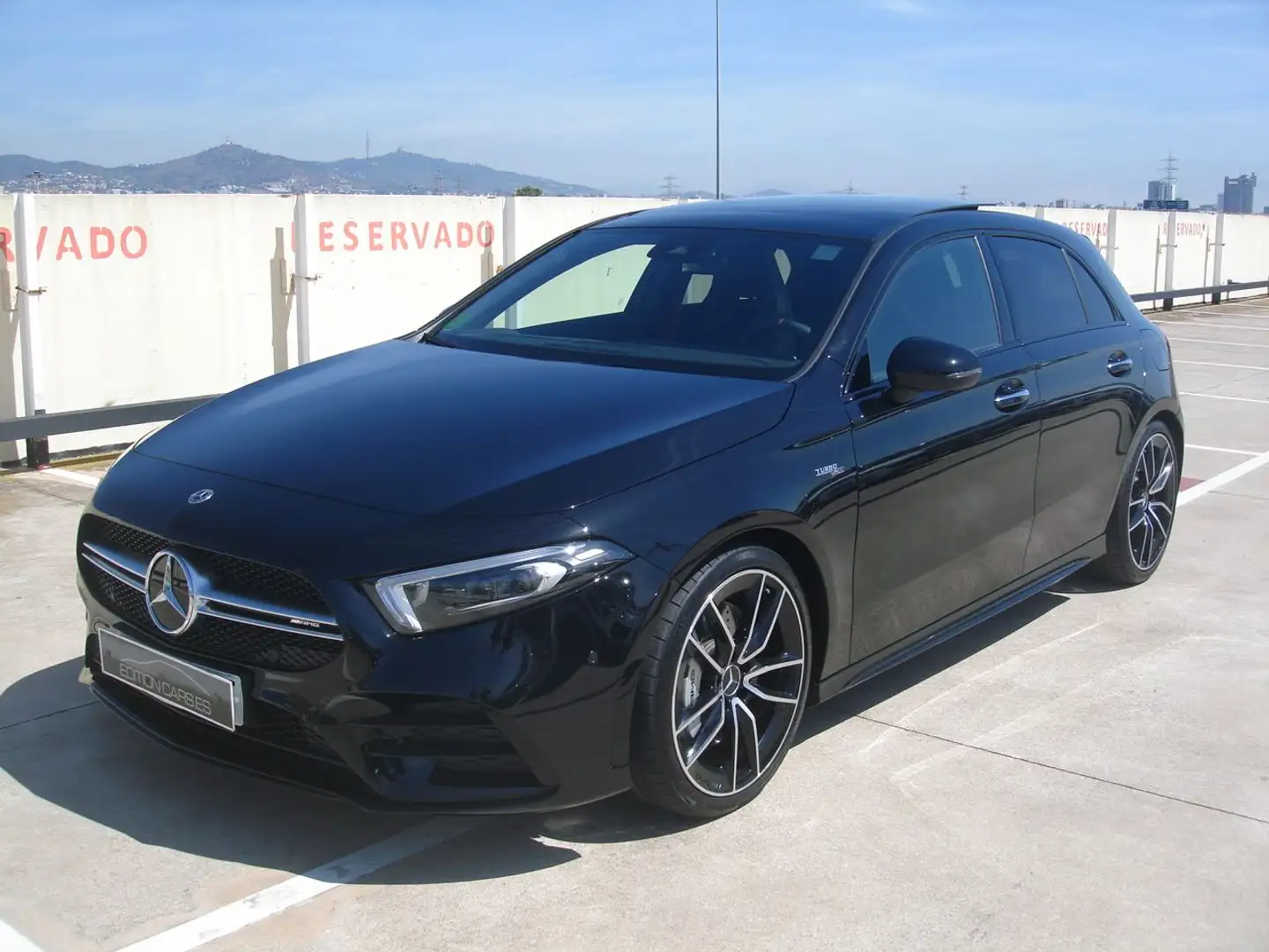 Mercedes-Benz A 35 AMG Zwart - 1