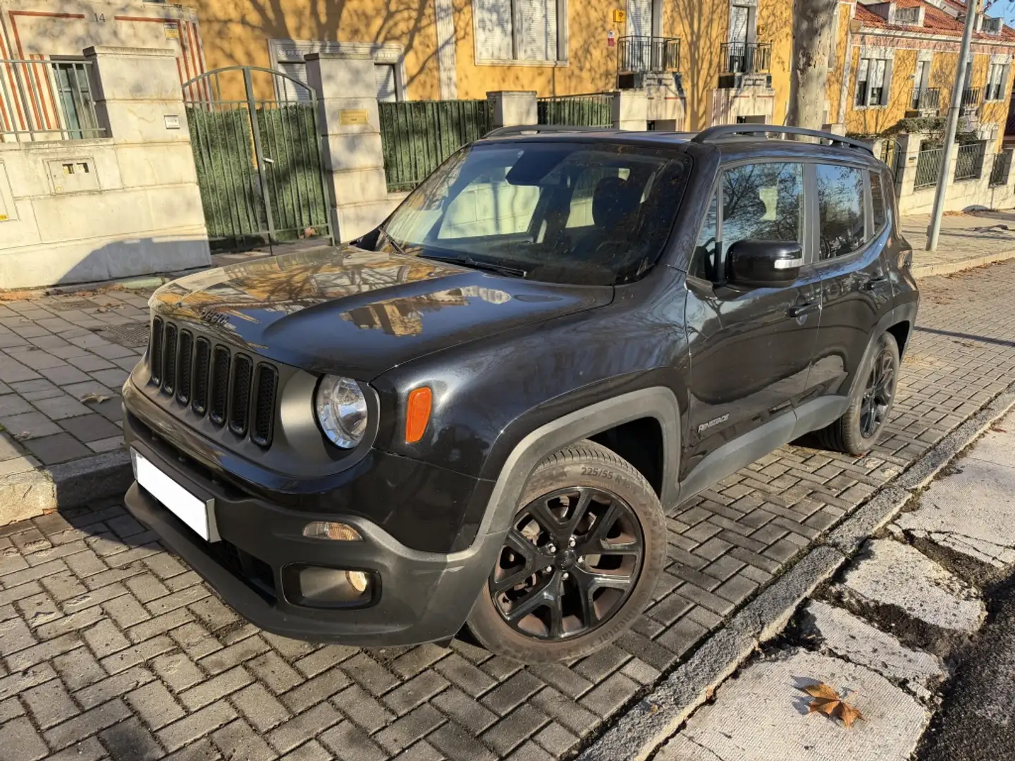 Jeep Renegade 1.6Mjt Sport 4x2 88kW Grau - 1