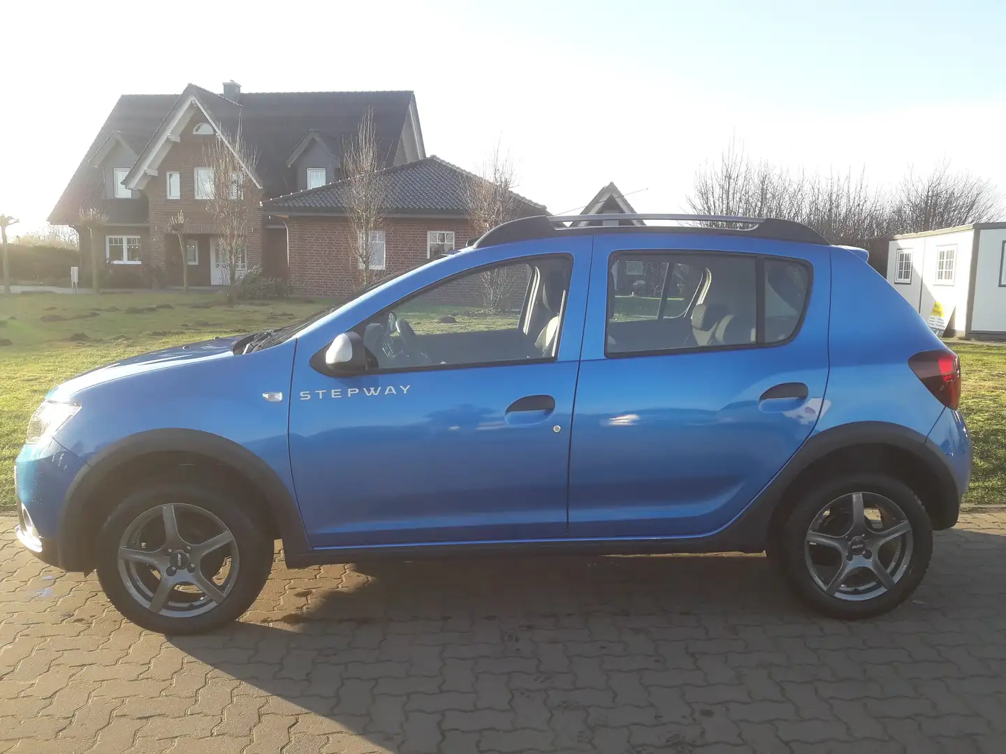 Dacia Sandero Stepway Prestige 1,0 +Navi+Tempomat+Nebel. Blau - 1