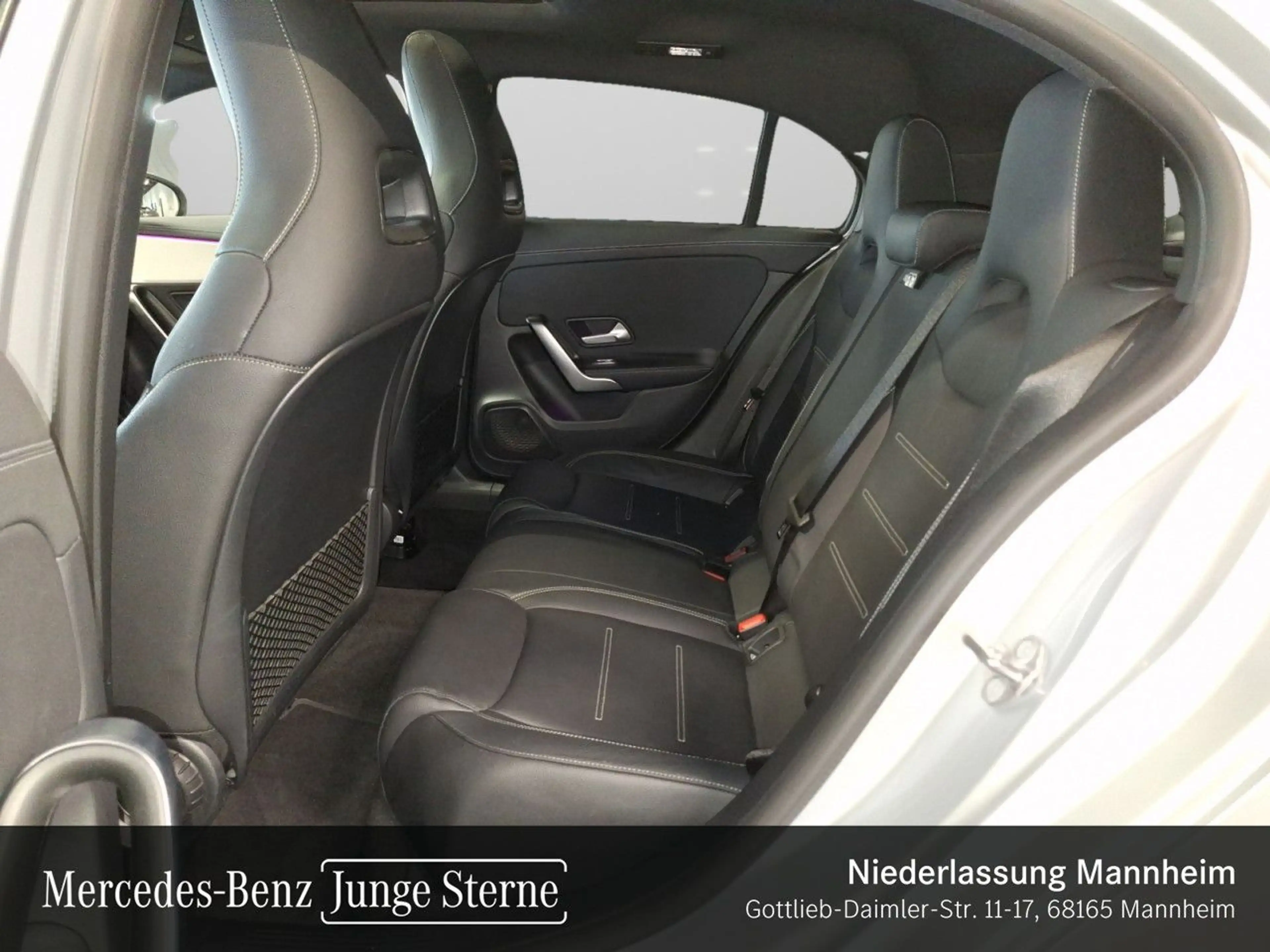 Mercedes-Benz A 35 AMG A 35 4M Kompakt AMG+PANO+LED+KAMERA+19"+7G — photo 11