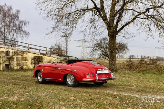 Porsche 356 view 4