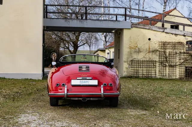 Porsche 356 view 8