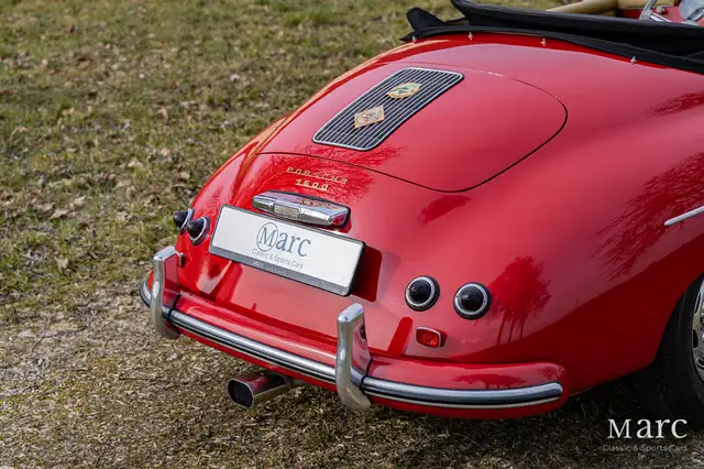 Porsche 356 view 11