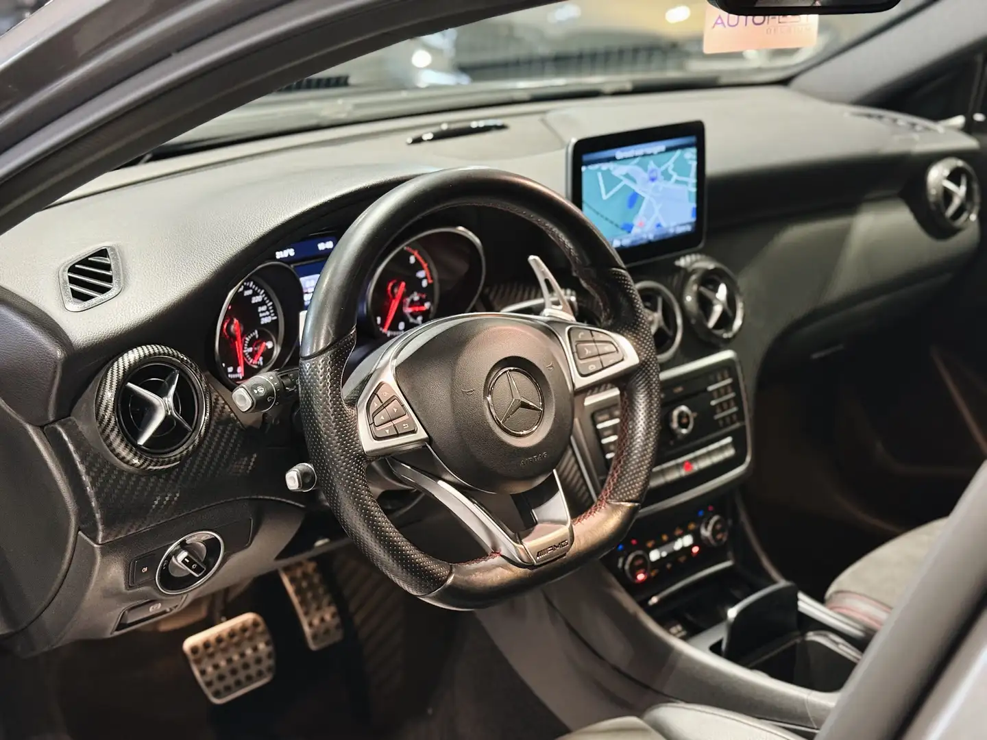 Mercedes-Benz A 200 AMG-Line - 12 Mnd Garantie Gris - 2