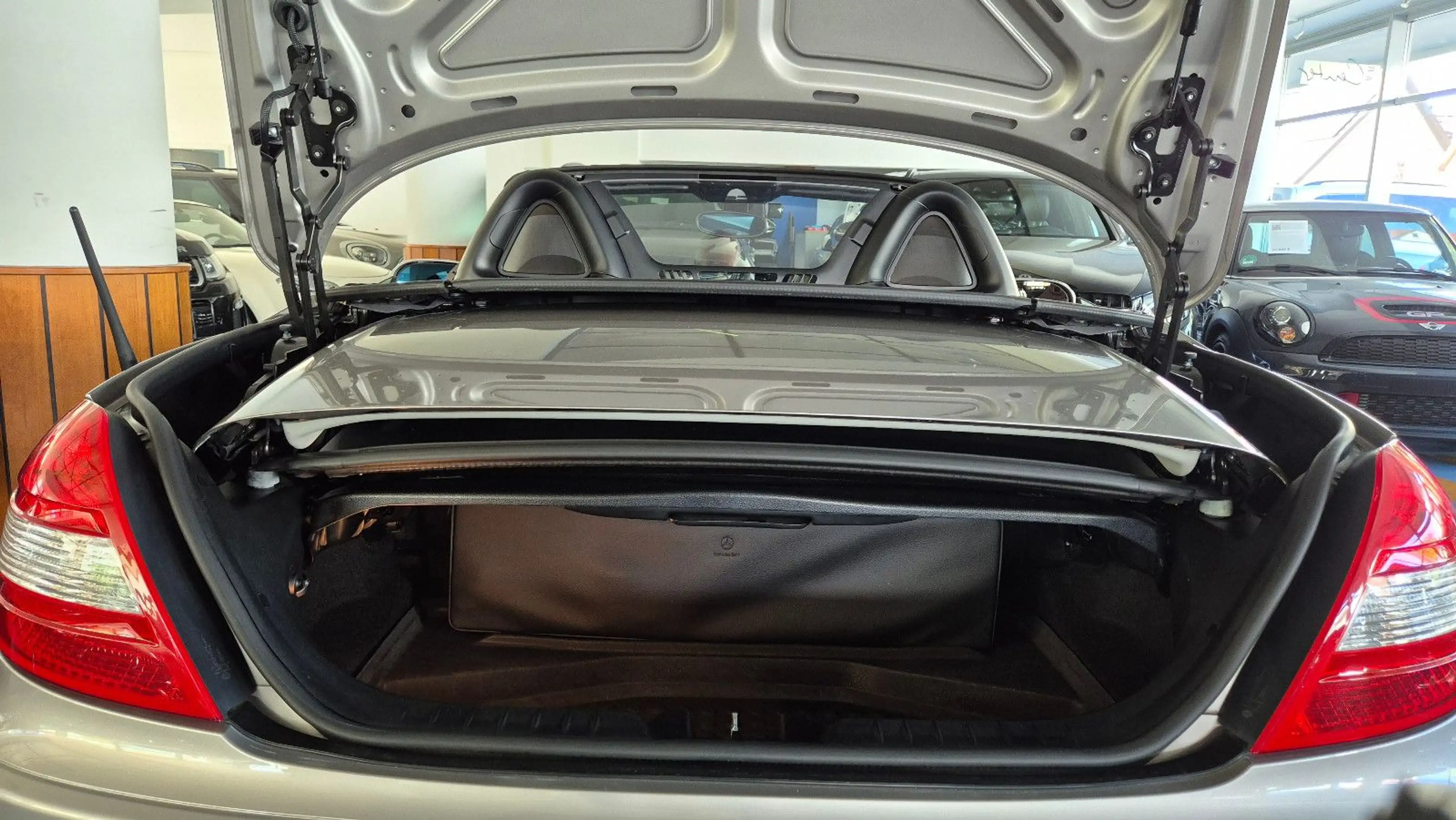 Mercedes-Benz SLK 350 /dt.Fzg/MB Scheckheftgepflegt/1.Hand — photo 8
