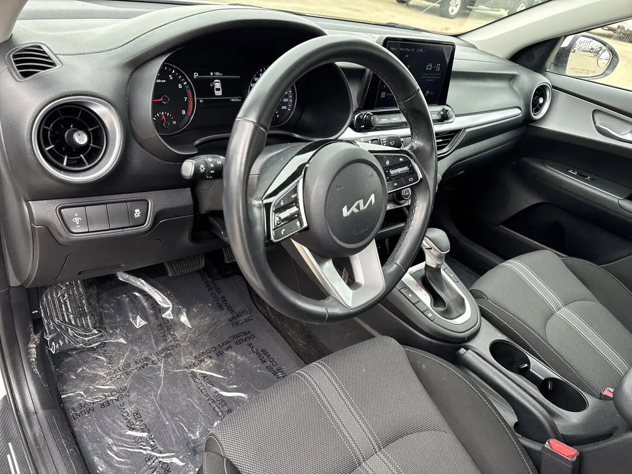 Kia Forte снимка Kia Forte