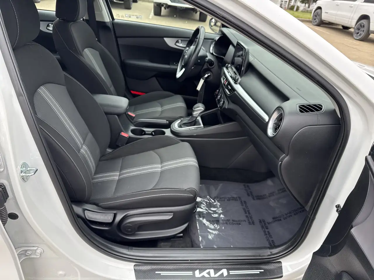 Kia Forte снимка Kia Forte