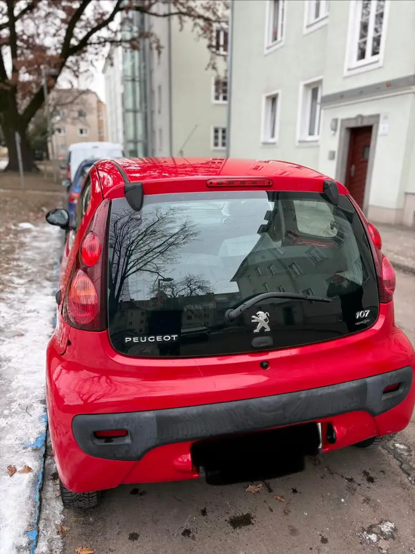 Peugeot 107 107 Edition Plus 1,0 12V Edition Plus Rot - 1
