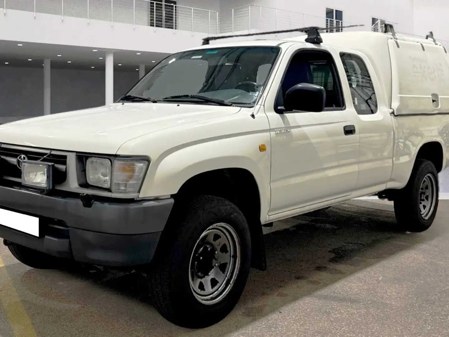 Toyota Hilux Benzin X-Cab 4X4 Standheiz. Klima AHK Weiß - 1