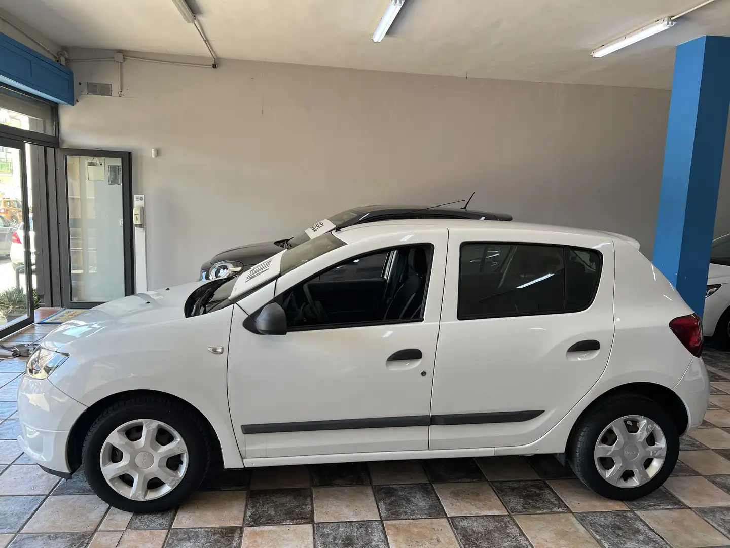 Dacia Sandero 1.2 Laureate 73cv E6 - 2