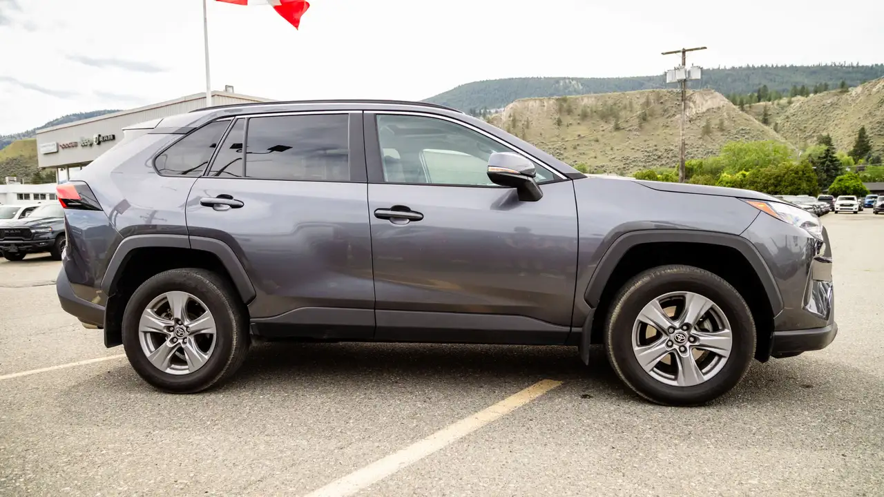 Toyota RAV 4 снимка Toyota RAV 4