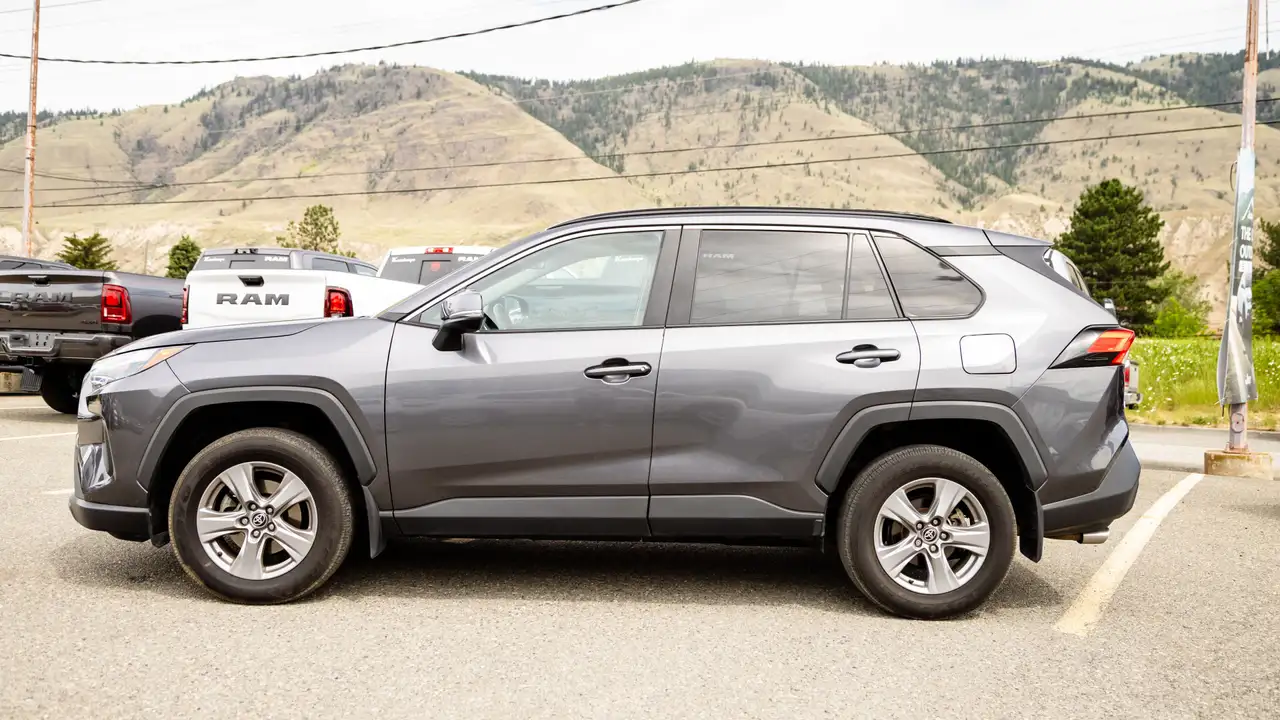 Toyota RAV 4 снимка Toyota RAV 4