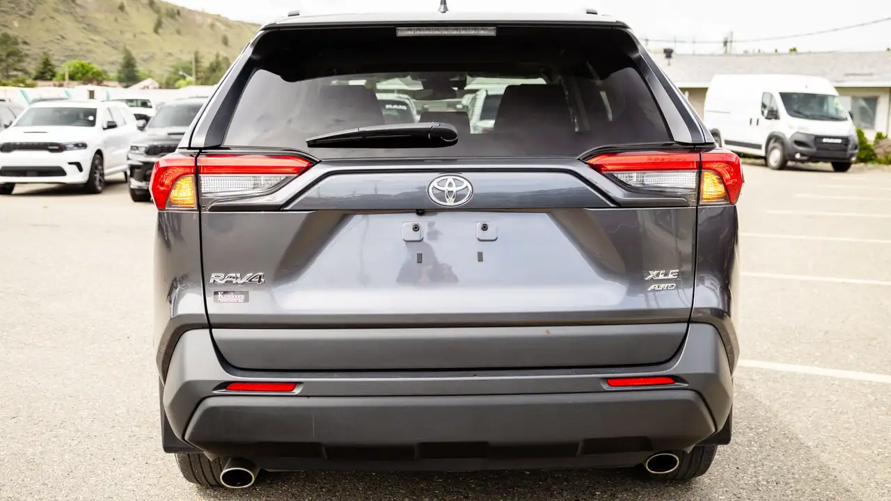 Toyota RAV 4 снимка Toyota RAV 4