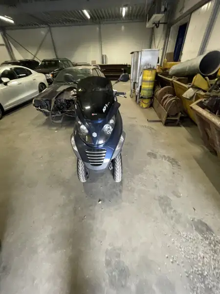 Piaggio MP3 250 - foto 6