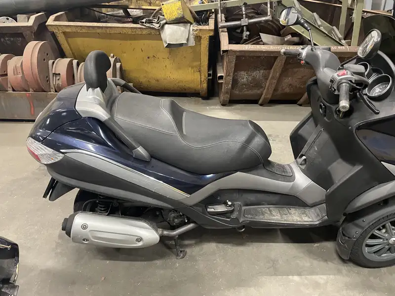 Piaggio MP3 250 - foto 3