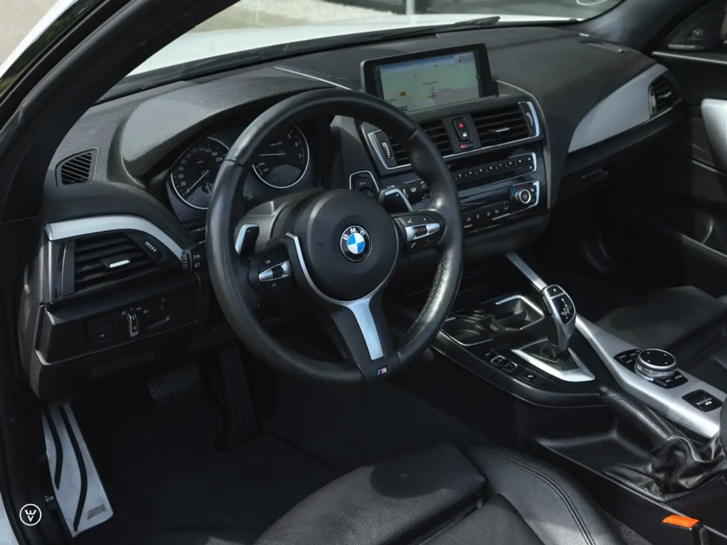 BMW 235 M235i Cabrio xDrive Sportaut. - H/K, DAB etc Bílá - 2