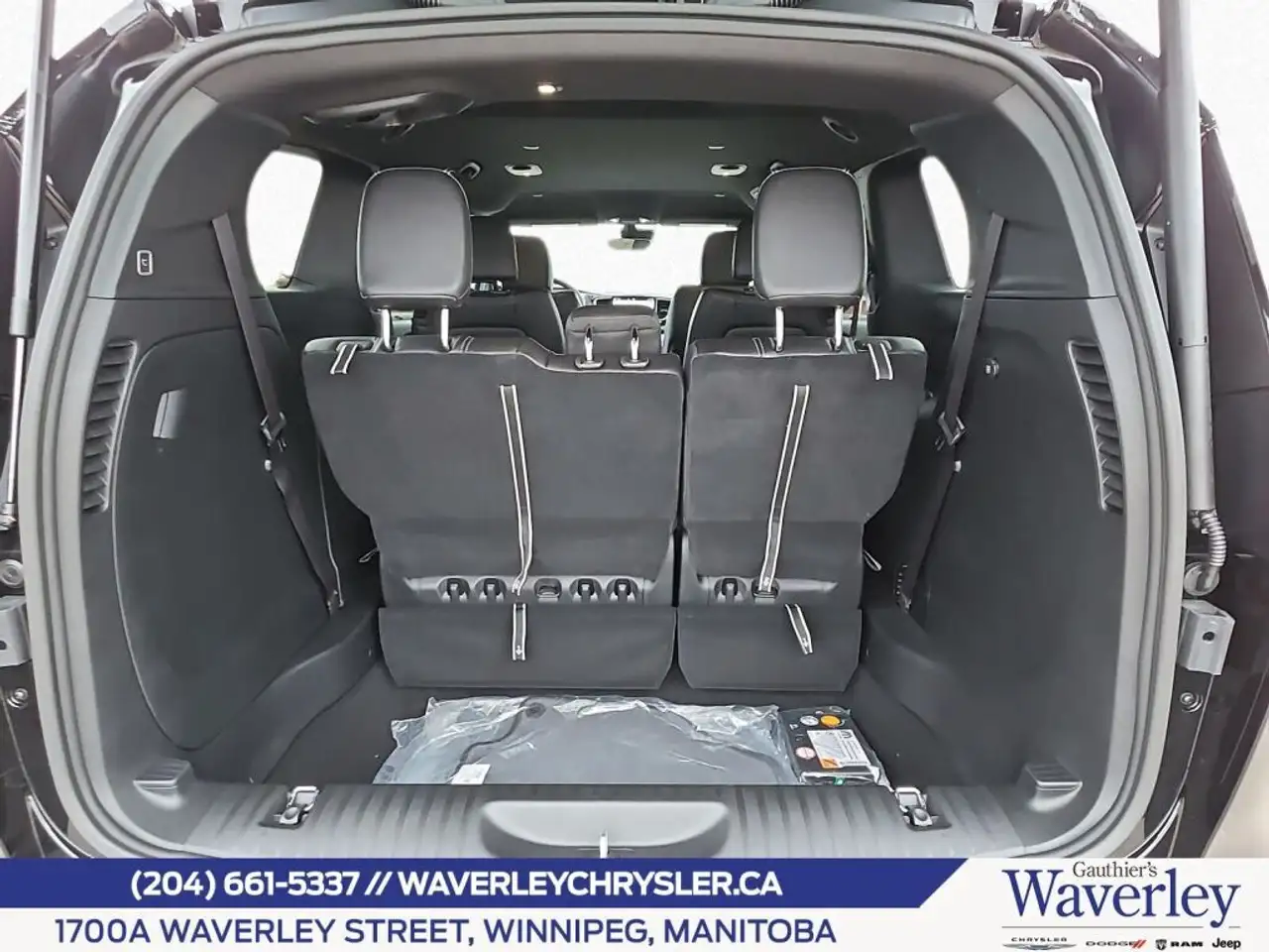 Chrysler Grand Caravan снимка Chrysler Grand Caravan