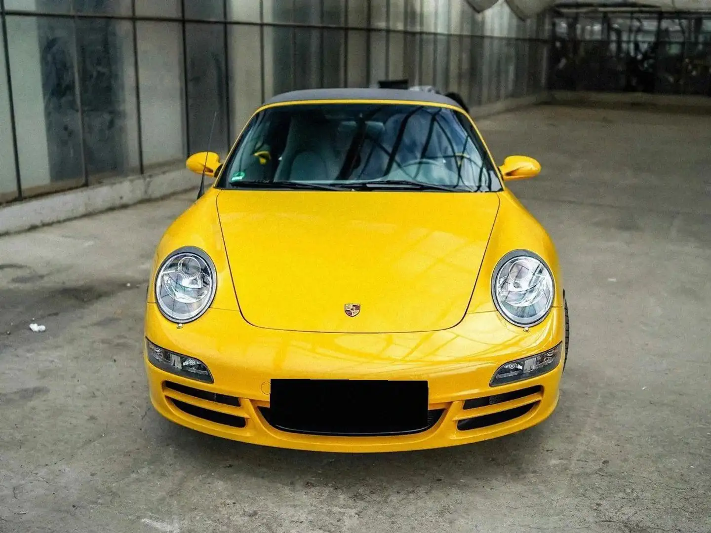 Porsche 997 997 Yellow - 1