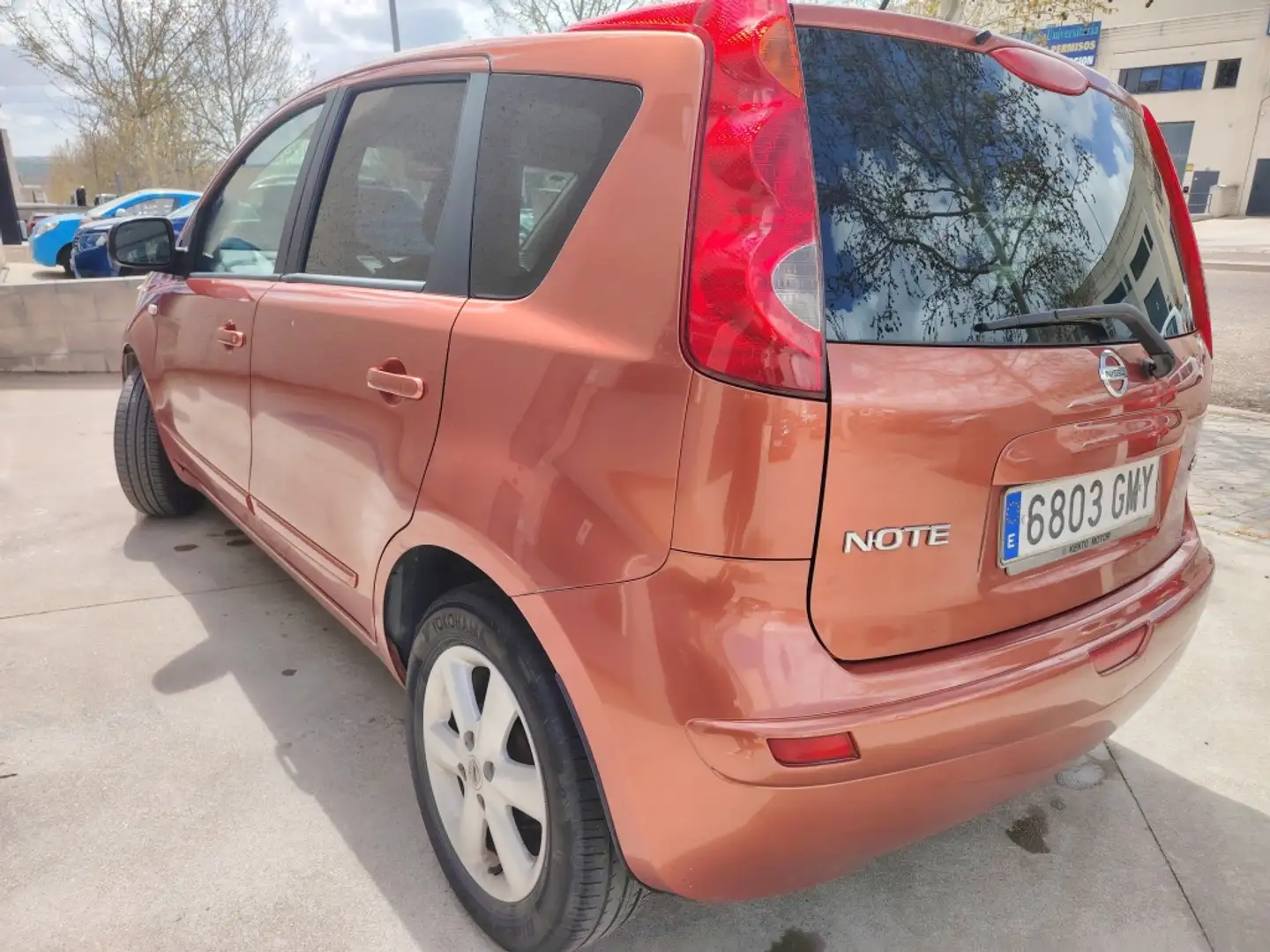 Nissan Note 1.5dCi Acenta Naranja - 2