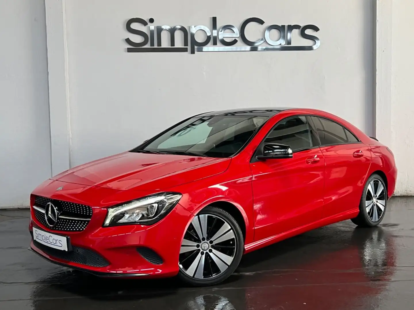 Mercedes-Benz CLA 180 *Leder *Kamera*Apple CarPlay*Tempo*Pano* Rouge - 1