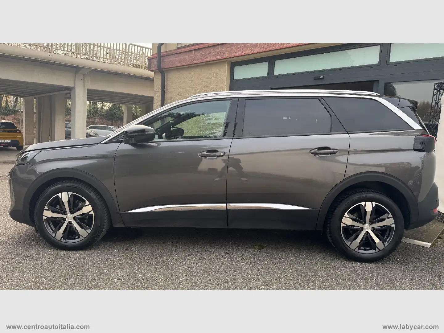 Peugeot 5008 BlueHDi 130 S&S EAT8 GT Grigio - 2