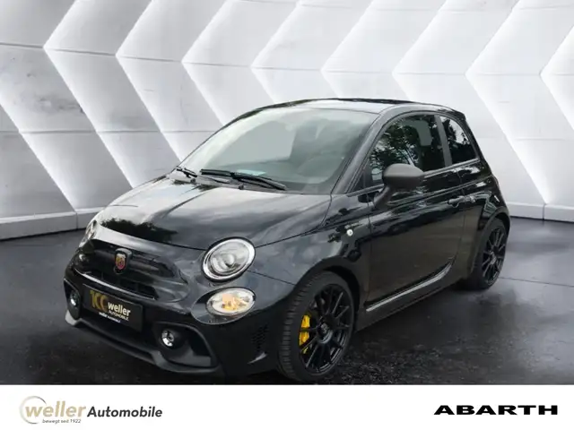 Abarth 695 Competizione Navi Beats Carbon Sabelt Parksensoren