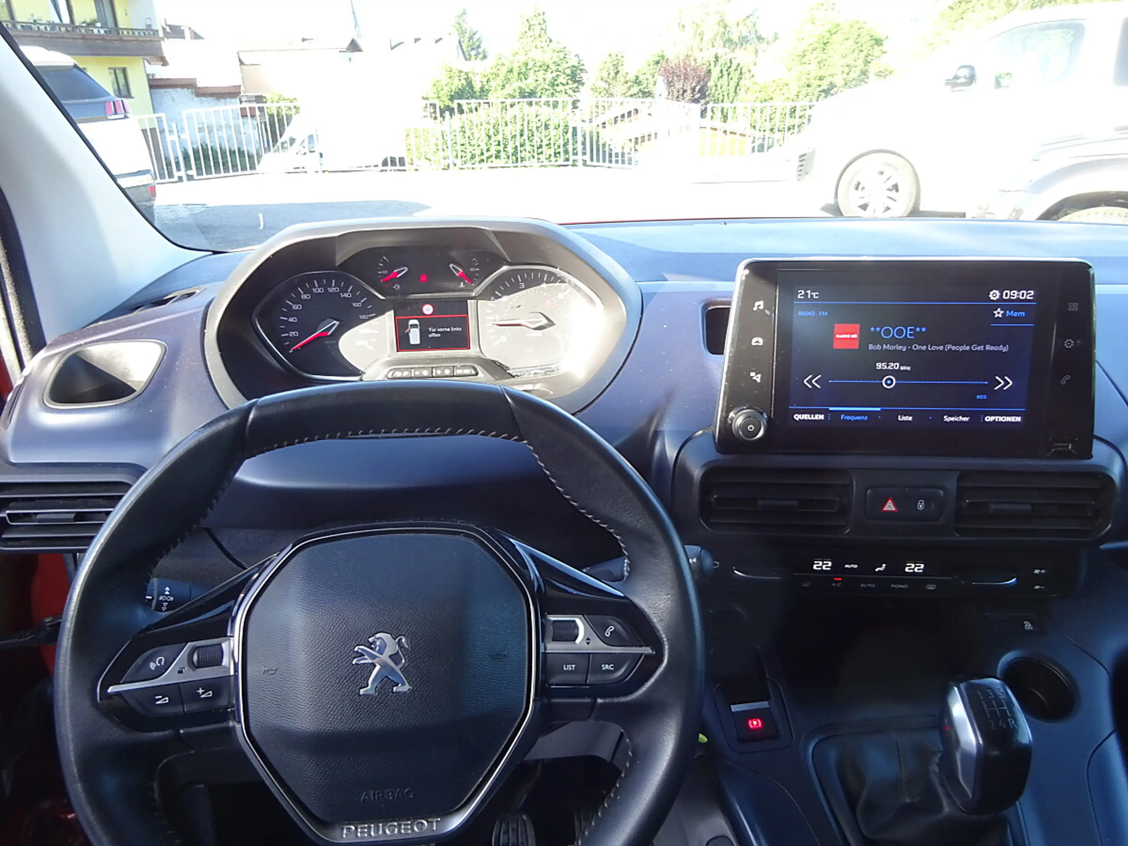 Peugeot Rifter 1,5 BlueHDI 100 S&S Allure, 1.Besitz, Navi, Tem... — photo 13