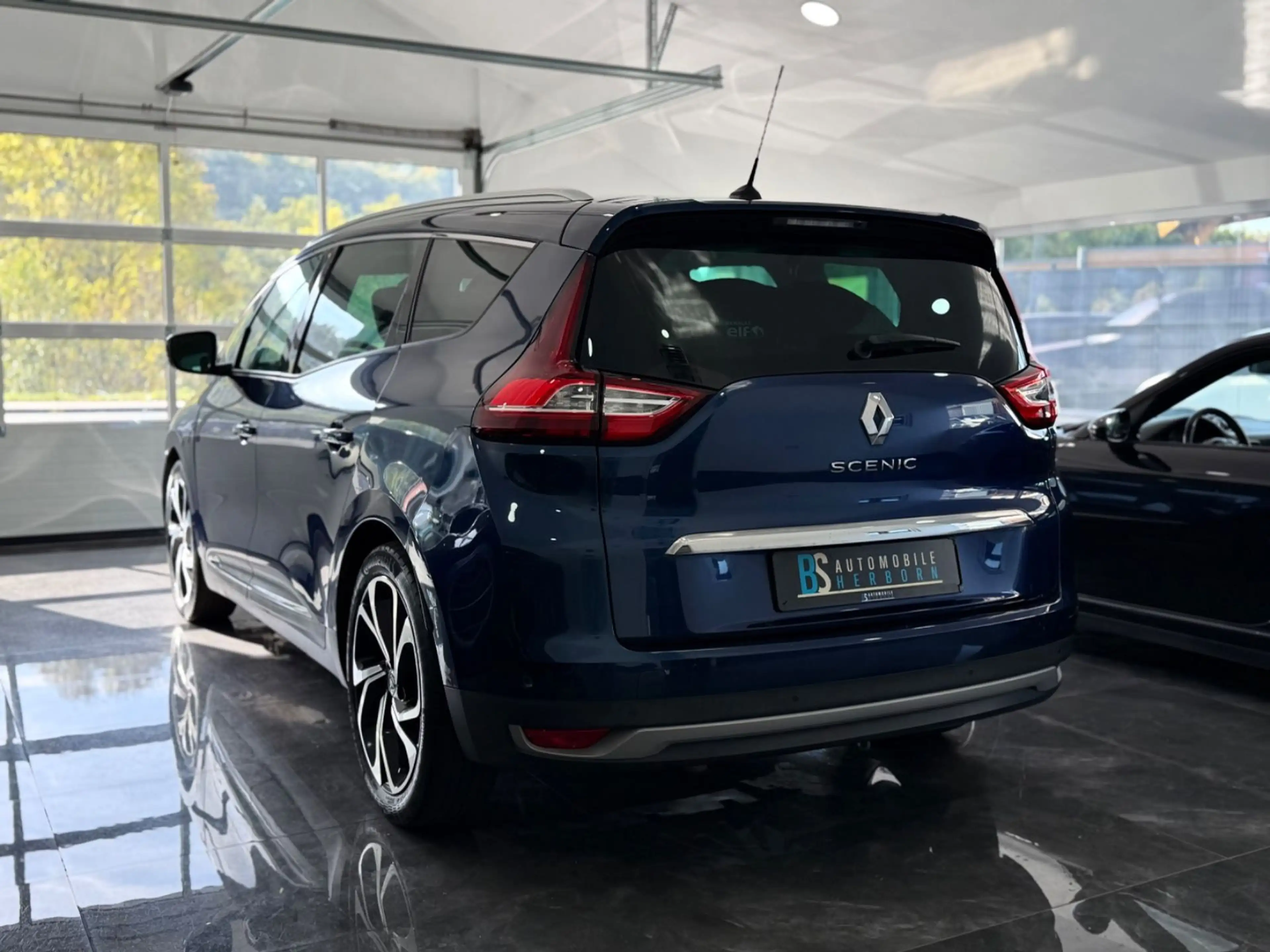 Renault Scenic IV Grand BOSE Edition/Aut/Kamera/Navi/Pan — photo 7