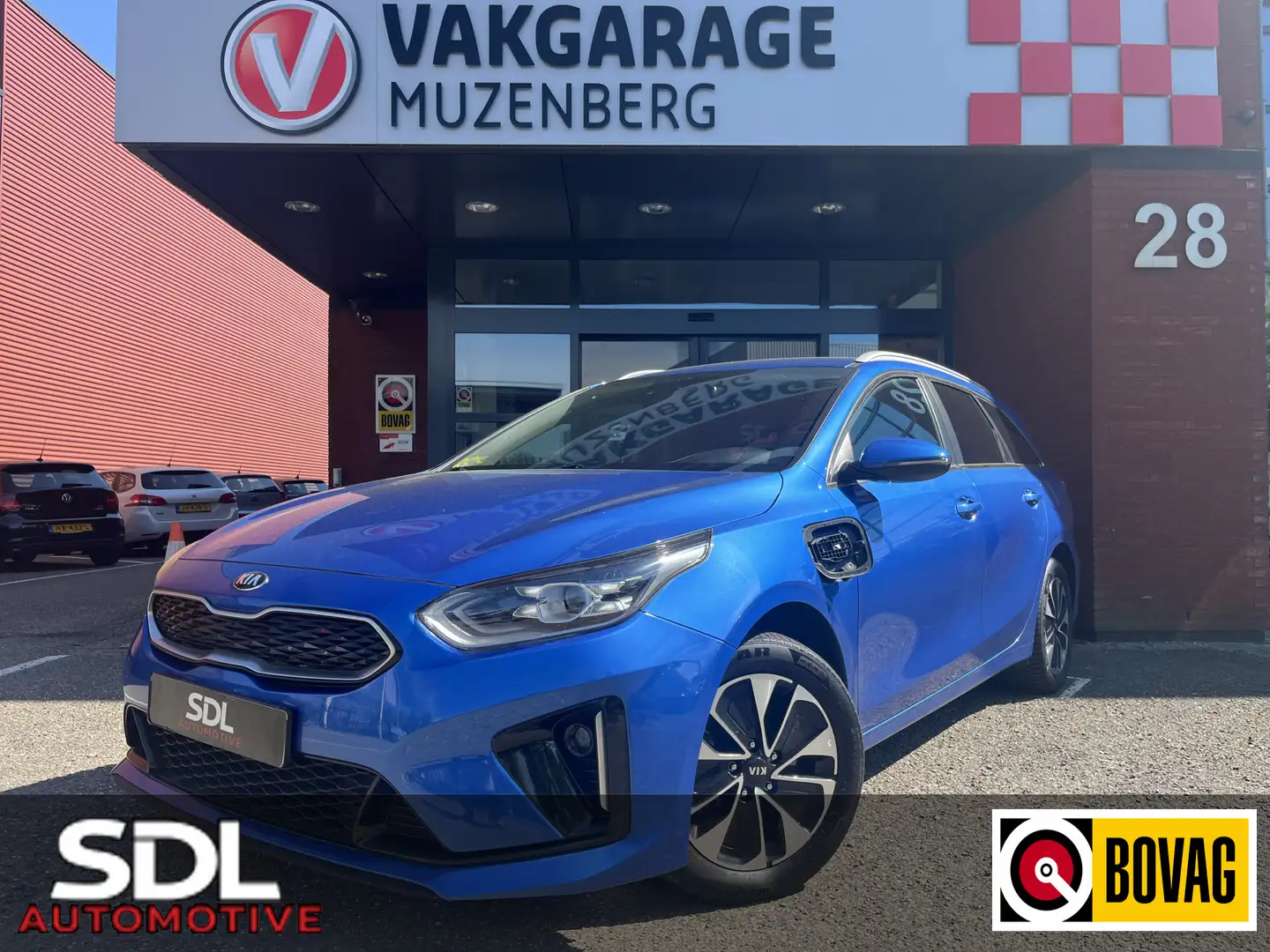 Kia Ceed SW / cee'd SW Sportswagon 1.6 GDI PHEV DynamicLine // FULL LED / Blauw - 1
