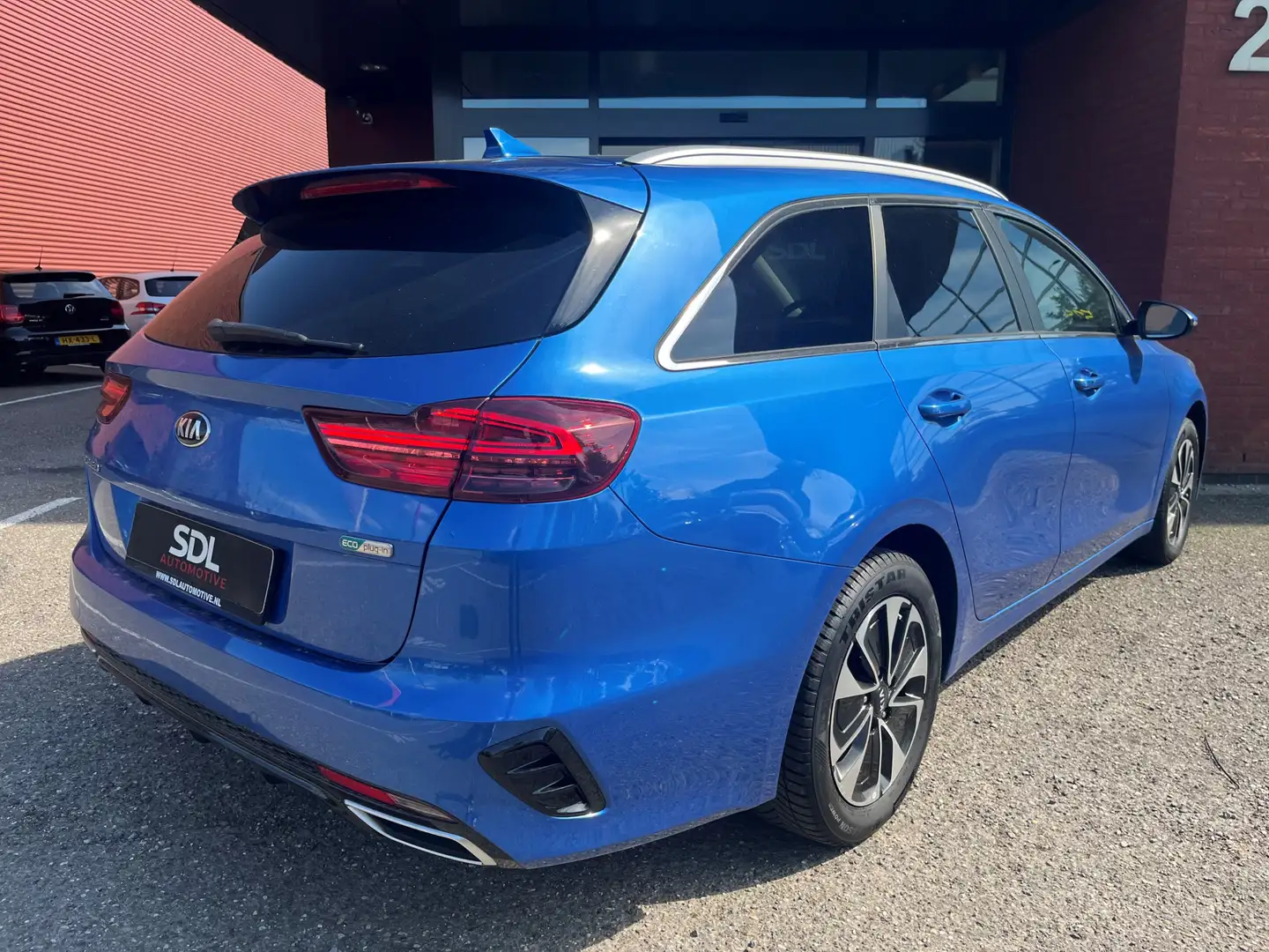 Kia Ceed SW / cee'd SW Sportswagon 1.6 GDI PHEV DynamicLine // FULL LED / Blauw - 2