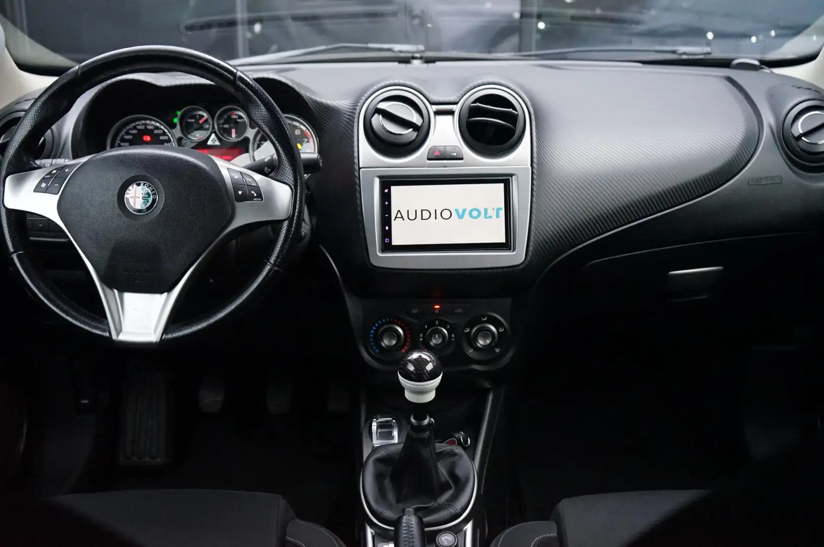 Alfa Romeo MiTo 1.4 T Turismo, Airco, 155PK, 17 inch, Rijklaar Grau - 2